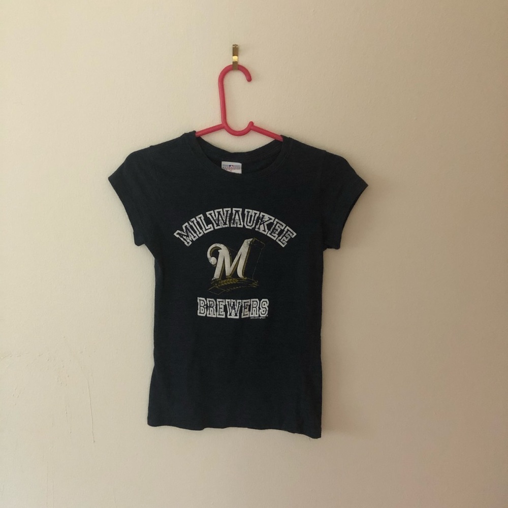 Women’s Milwaukee Brewers Shirt